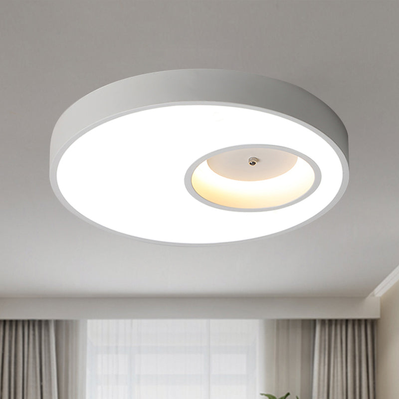 Contemporary Black/White Round Ceiling Flush Light 18’/23.5’ Wide - Led Acrylic Lighting For