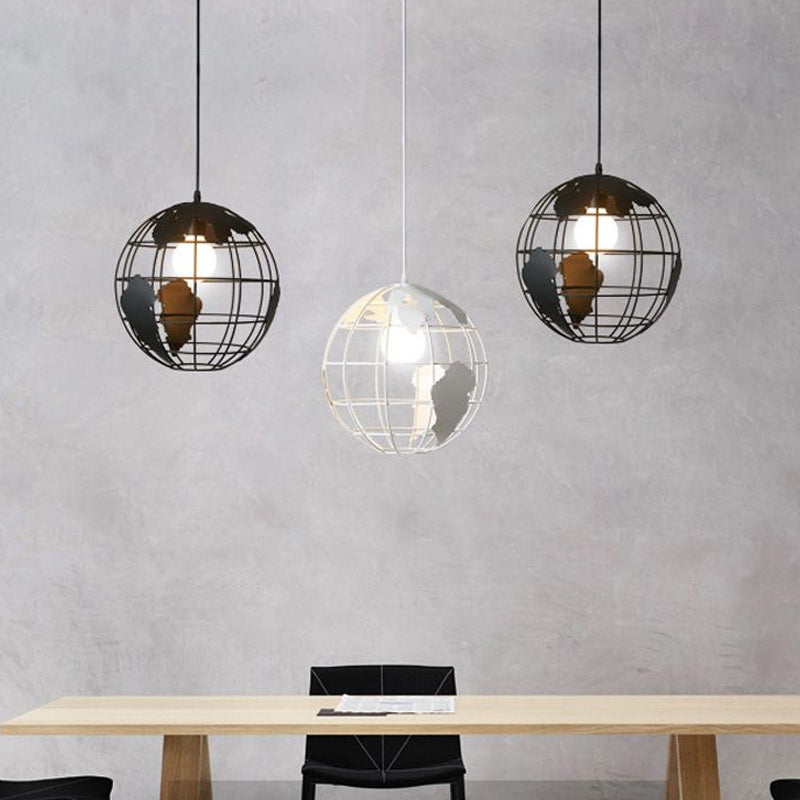 Iron Wireframe Globe Pendant Light - Industrial Ceiling Lamp With 1 Bulb For Restaurants