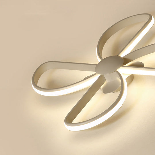 Nordic Stylish Led Ceiling Lamp - Blossom Shape Ideal For Kid’s Bedroom
