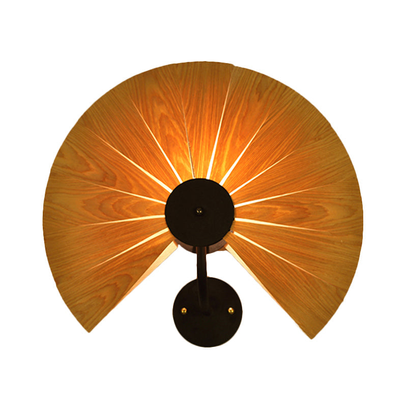 Handmade Wood Veneer Wall Sconce With Modern Stylish Design And 1 Light - Perfect For Restaurants
