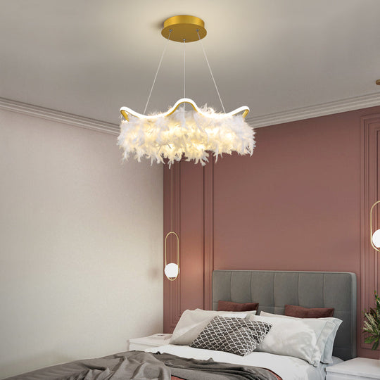 Wavy Metal Nordic White-Gold Led Chandelier With Feather Deco - Elegant Suspension Lighting