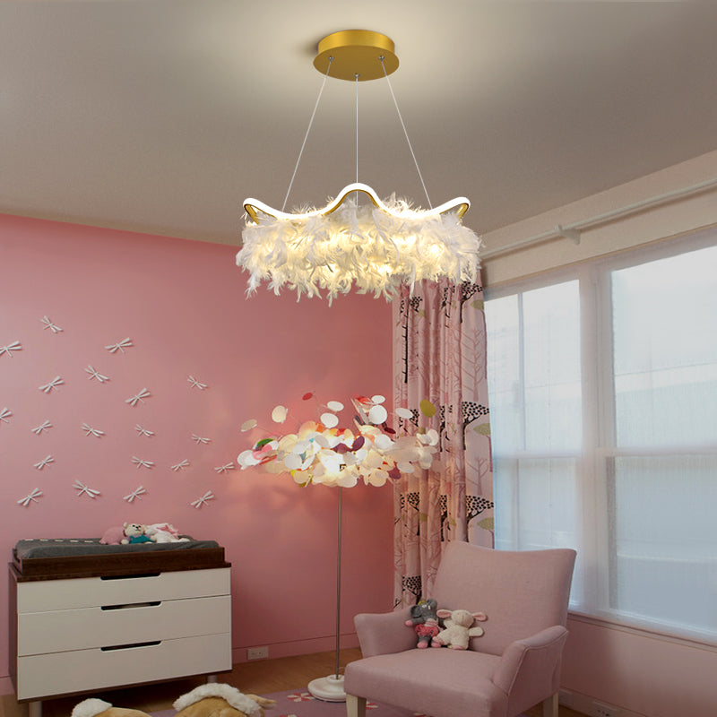 Wavy Metal Nordic White-Gold Led Chandelier With Feather Deco - Elegant Suspension Lighting