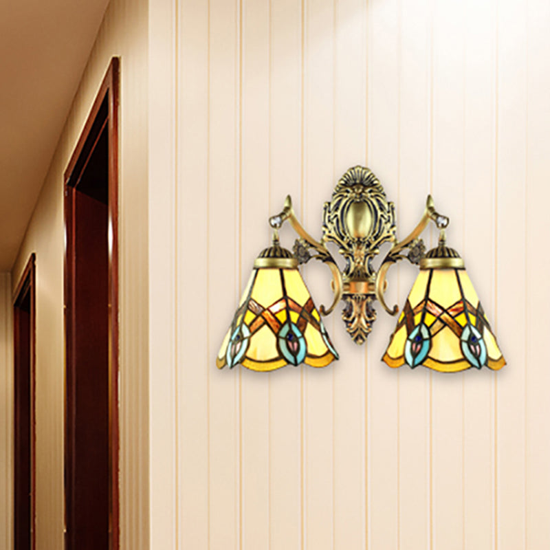 Rustic Tiffany Stained Glass Sconce Lighting - Indoor Wall Light With Aged Brass Finish Bronze /