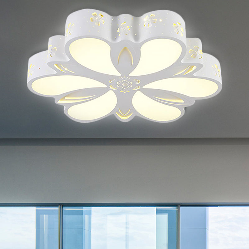 White Etched Petal Metal Ceiling Light For Kids’ Bedroom Or Bathroom / C