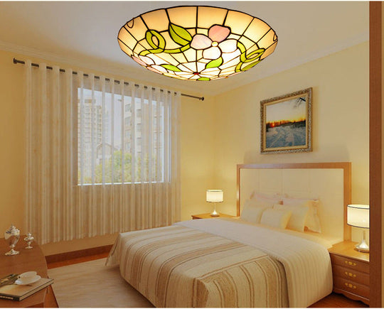 Stained Glass Tiffany-Style Flower Flush Mount Ceiling Light