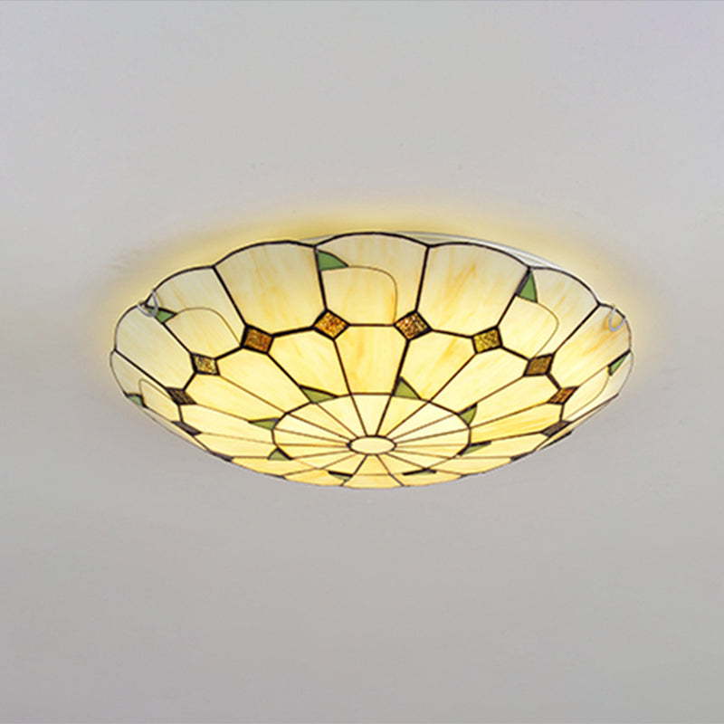 Vintage Tiffany Stained Glass Ceiling Light With Leaf Pattern - Flush Mount Led Lamp For Living