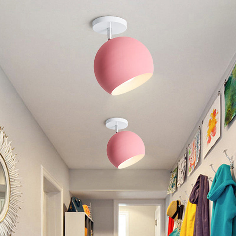 Nordic Style Round Ceiling Flush Mount Light With Metal Aisle Close To Lighting