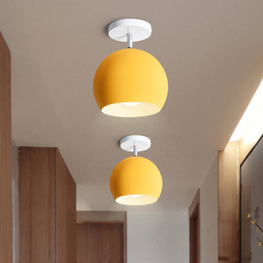 Nordic Style Round Ceiling Flush Mount Light With Metal Aisle Close To Lighting