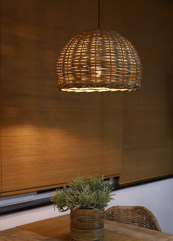 Retro Hand-Woven Rattan Bird Nest Shade Coffee Shop Hanging Light Fixture