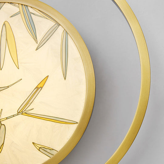 Tea House Leaf Pattern Wall Sconce In Traditional Brass Finish