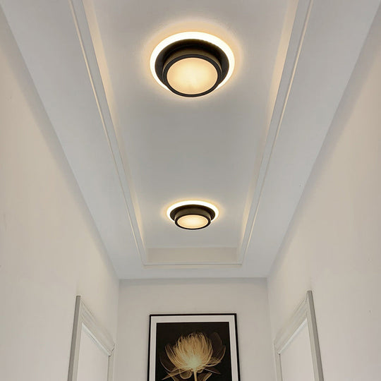 Contemporary Mini Round/Square Flush Mount Ceiling Light In Black/White With Metal Finish - Led