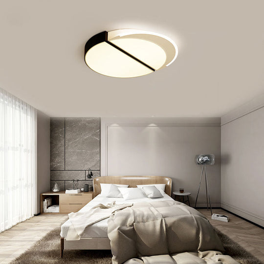 Modern Metal Led Flush Mount Ceiling Light In Black - White 16’/19.5’ Wide