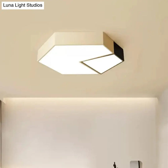 Hexagonal Led Ceiling Fixture - Modern Black And White Color-Block Design 15’/19’ Sizes Flush
