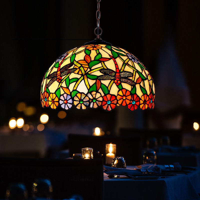 Mediterraner Kronleuchter mit Libellenmotiv und Pendelleuchten aus geschliffenem Glas – Rot/Grün/Violett