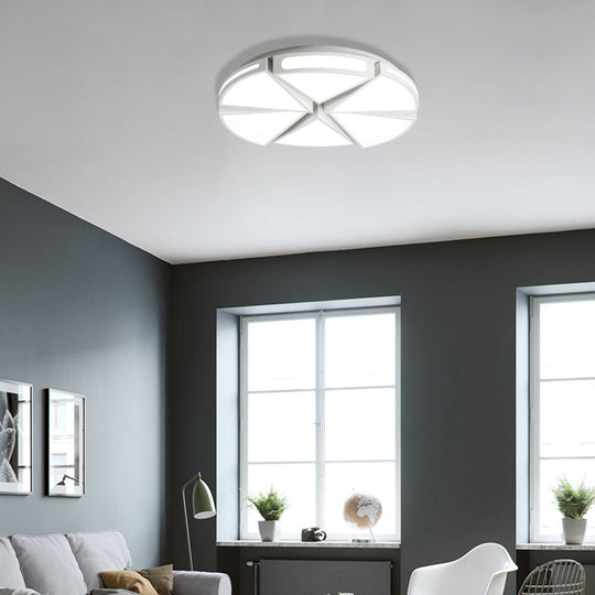 Modern White Round Ceiling Light For Kitchen Metal Flush Mount - 16’/19.5’ Lights With Black Accents