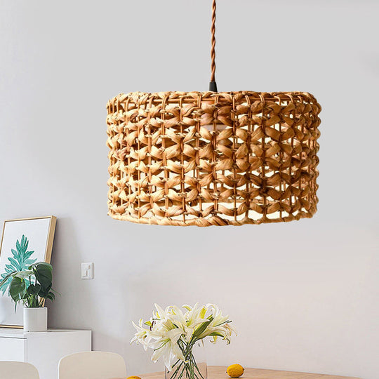 Traditionelle braune Rattan-Trommel-Pendelleuchte | Hängelampe mit einer Glühbirne für das Esszimmer