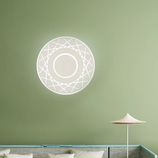 Contemporary Acrylic Disk Wall Light: Black/White Led Sconce Fixture For Living Room - Warm/White