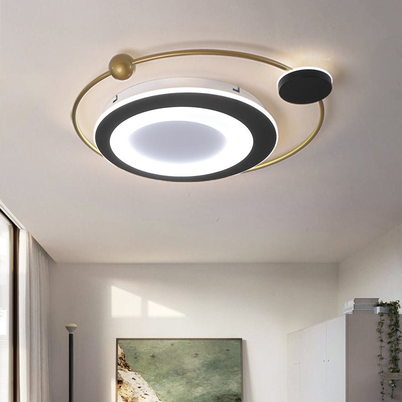 Modern Round Bedroom Flush Mount Light Fixture - 16.5/20.5 Metal Ceiling In Black/Gold Led