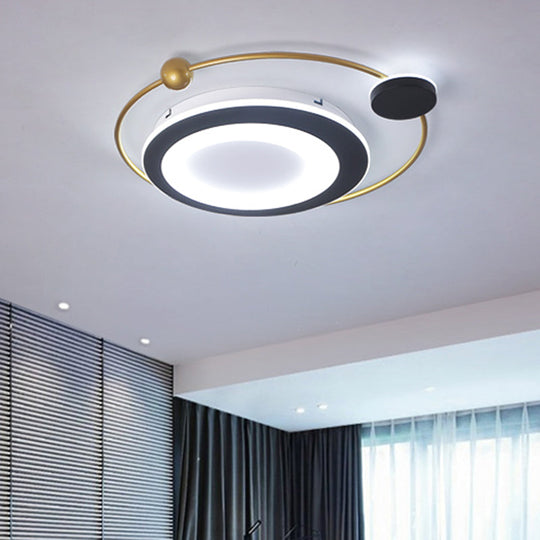 Modern Round Bedroom Flush Mount Light Fixture - 16.5/20.5 Metal Ceiling In Black/Gold Led