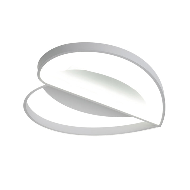 Heart - Shaped Led Flush Mount Light For Bedroom - 19’/21’ Wide