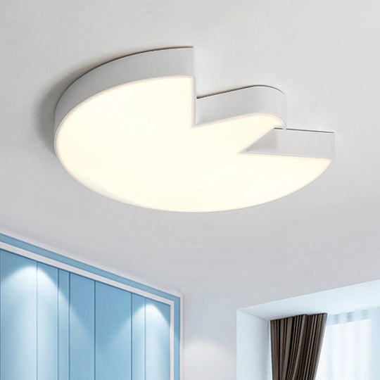 Contemporary White/Black Pigeon Led Flushmount Ceiling Light For Bedroom White