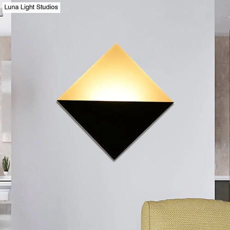 8 Contemporary Led Wall Lamp - Acrylic Shade Black/White Square Sconce Light