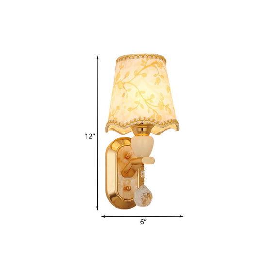 Traditional Gold Finish Bedroom Wall Lamp With Scalloped Fabric Shade