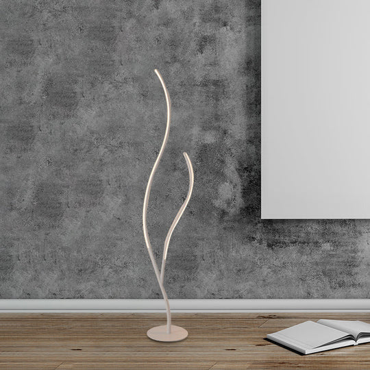 Sleek Metallic Branch Floor Reading Lamp - Modern Led Standing Light For Study Room