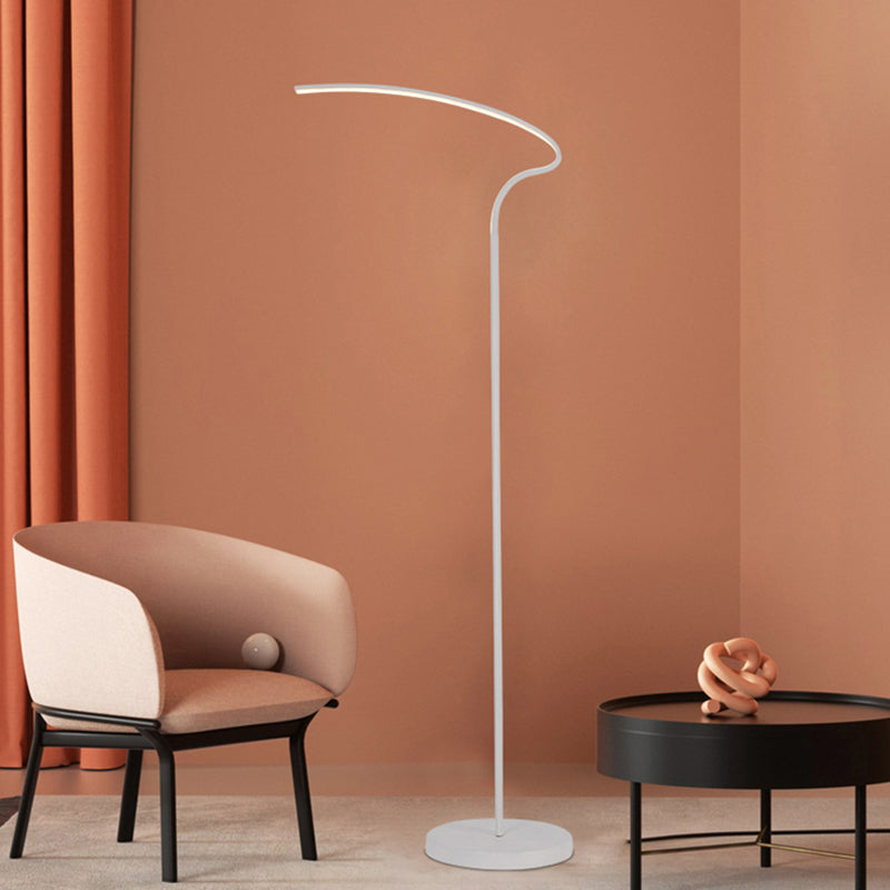 Modern Curved Led Floor Lamp: Stylish Metal Standing Light In Black/White