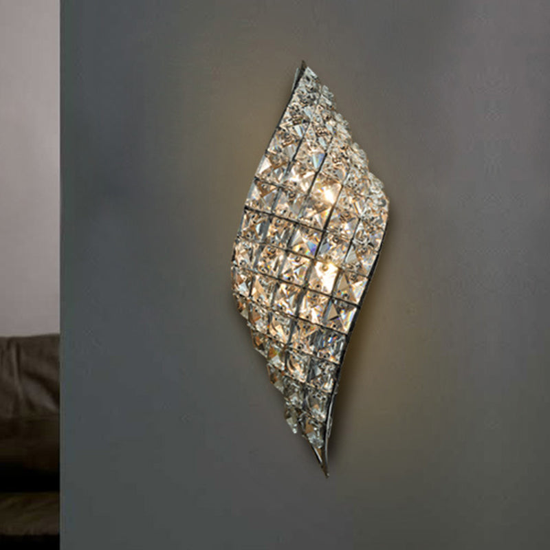 Clear Cut Crystal Sconce With Twisted Leaf Design And 4 Bulbs - Minimalistic Wall Mounted Lamp For