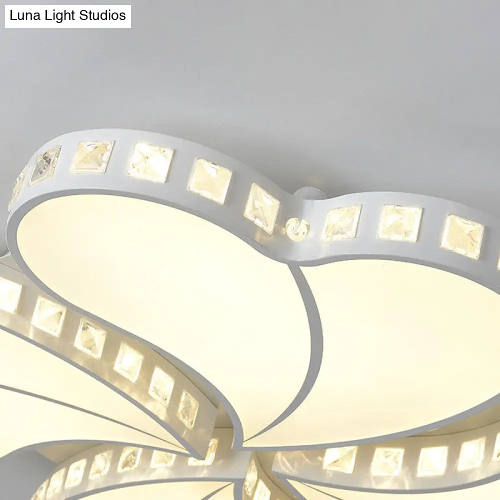 Child Bedroom Heart Flush Ceiling Light: Luxurious White Lamp With Crystal Accents