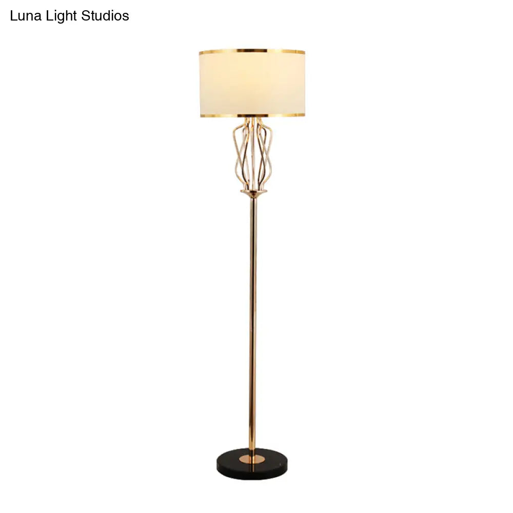 Classic Style Round Fabric Floor Lamp With 1 Head Brass Finish Ideal For Living Room Lighting