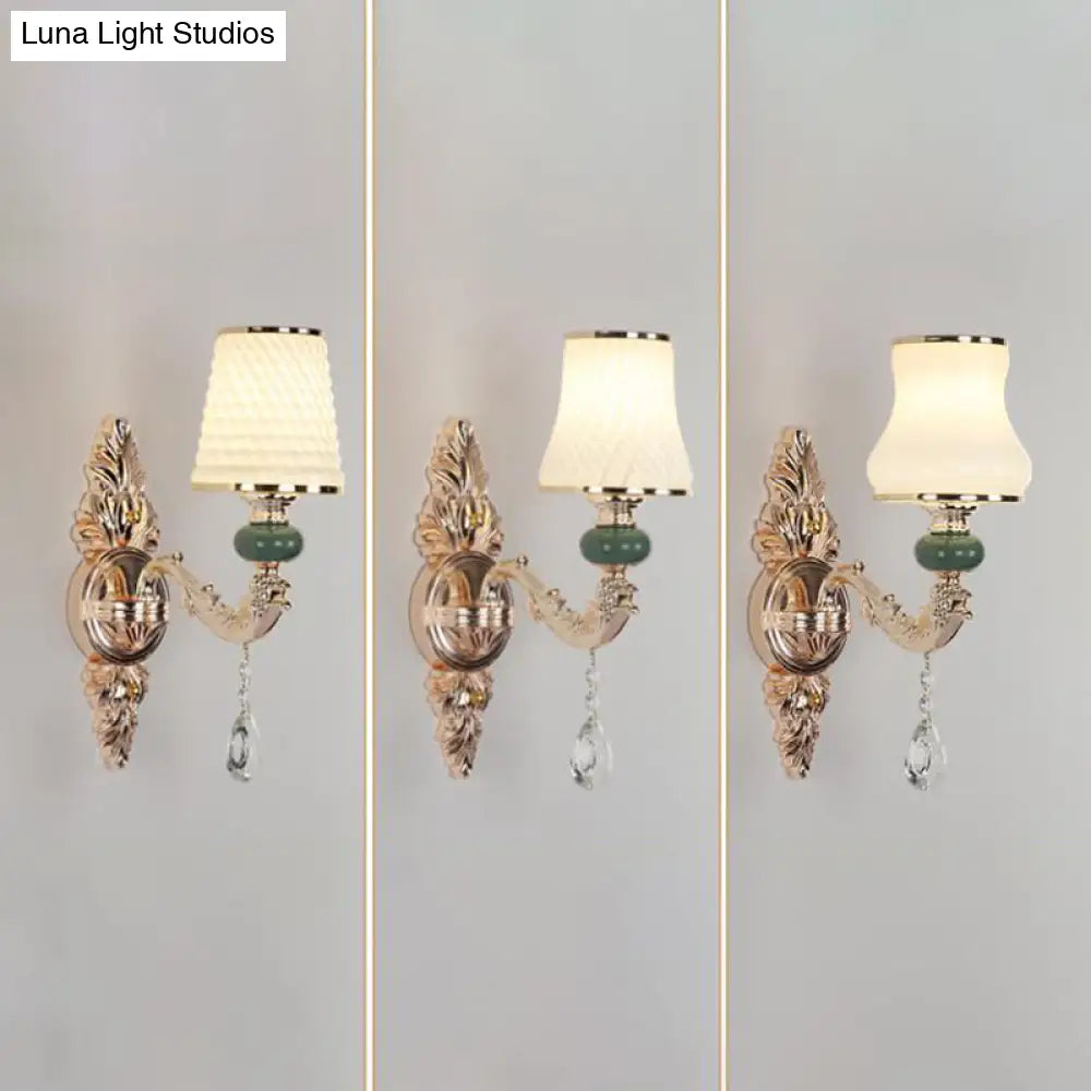Classic Wall Mount Light With Textured Glass And Hanging Crystal In Gold