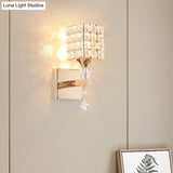 Clear Crystal And Metal Cubic Shade Wall Sconce: Modern Stylish 1 Light Fixture (Silver/Gold) For
