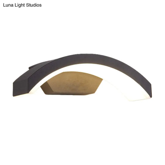 Contemporary Black Led Wall Lamp For Courtyard - Flush Mount Sconce
