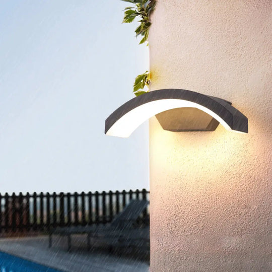 Contemporary Black Led Wall Lamp For Courtyard - Flush Mount Sconce / E