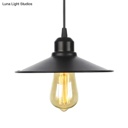 Farmhouse Black/White Pendant Light With Metal Shade