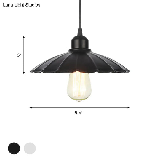 Farmhouse Black/White Pendant Light With Metal Shade