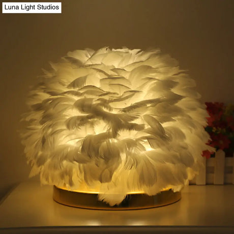 Feathered Flower Blossom Bedside Lamp - Modern Stylish Night Light (Pink/Apricot/White)