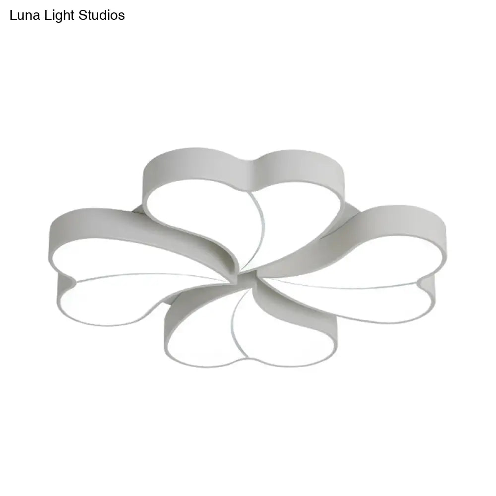 Flower - Shaped Acrylic Art Deco Ceiling Light In White For Bedroom