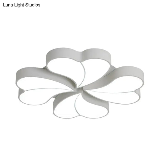 Flower-Shaped Acrylic Art Deco Ceiling Light In White For Bedroom