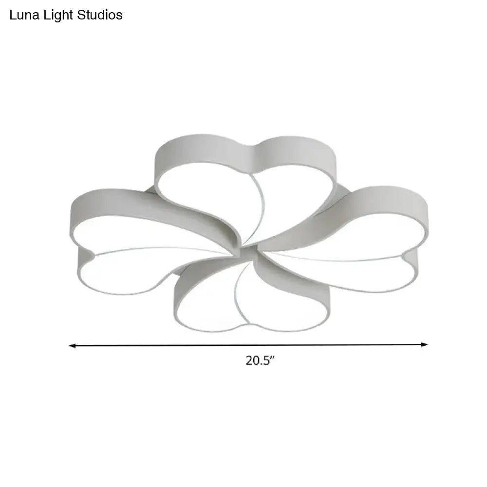 Flower-Shaped Acrylic Art Deco Ceiling Light In White For Bedroom