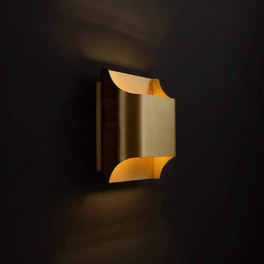 Golden Flush Wall Sconce - Modern Metal Light For Stairs Gold / 8
