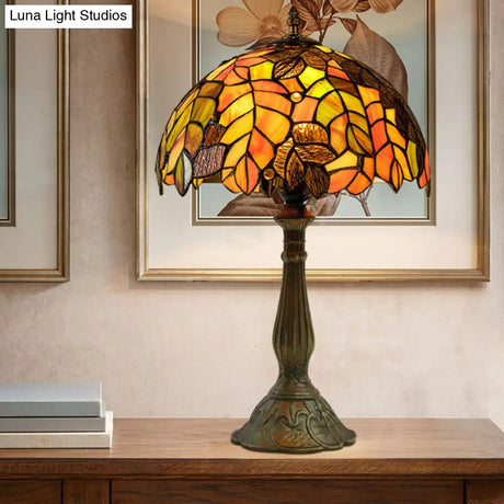 Grape Leaf Night Light With Tiffany Glass Shade - Traditional Bedroom Table Lamp