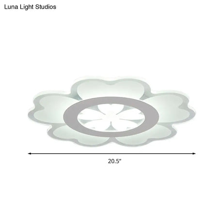 Heart - Shaped Petal Ceiling Light With Led Flush Mount For Kid’s Room