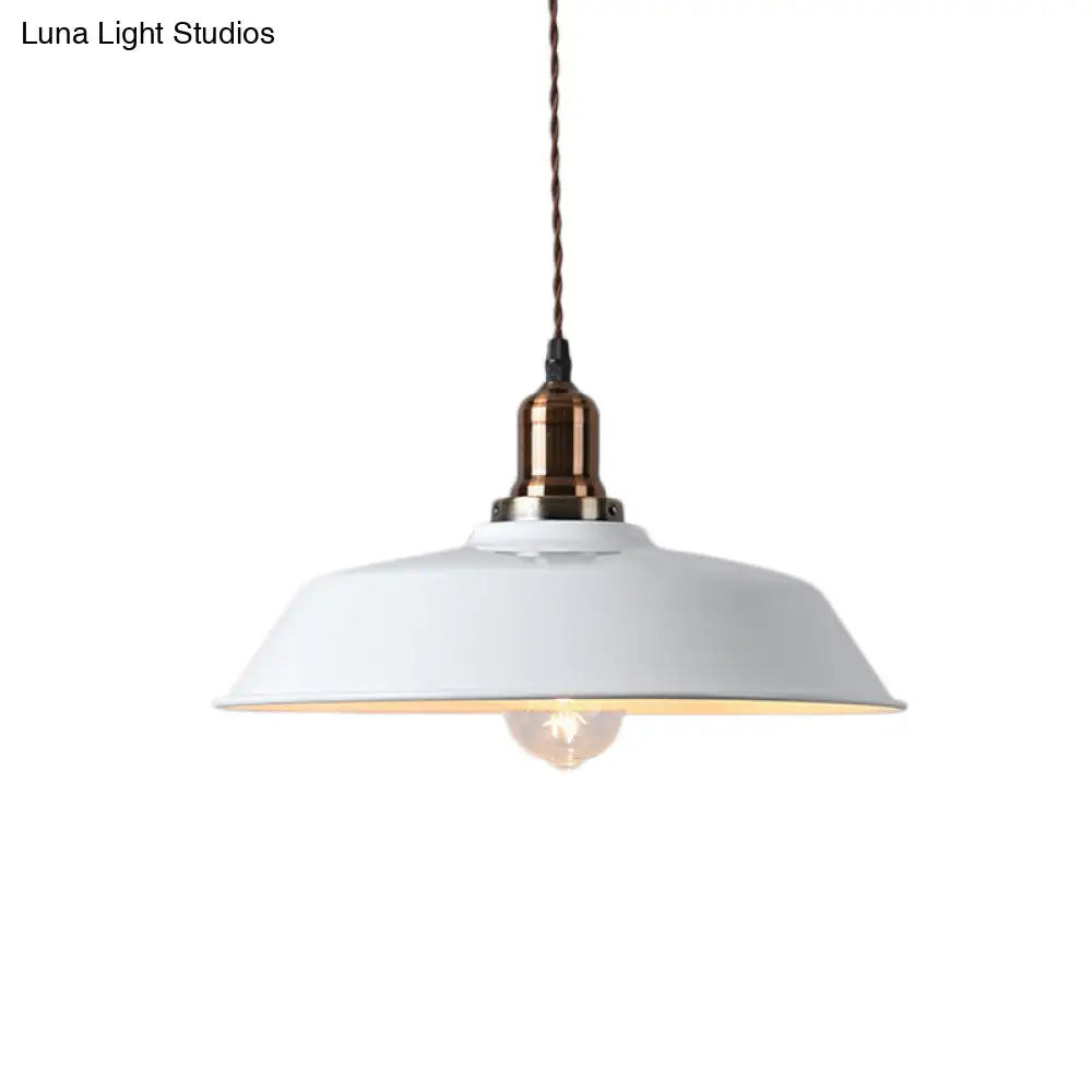 Industrial Barn Pendant Light - Stylish Metallic Hanging Ceiling Fixture For Restaurants