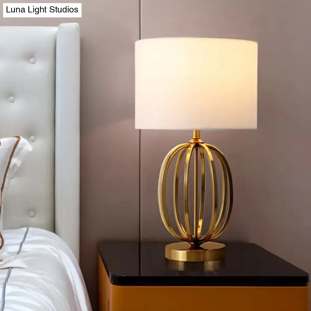 Vintage Single Bulb Table Lamp With Fabric Drum Shade Gold Oval Frame Base