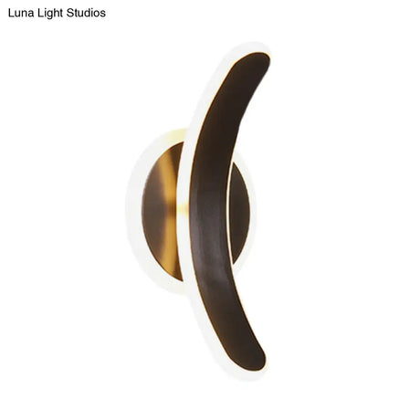 Minimalist Black Bend Led Wall Sconce - Acrylic Mounted Lamp In White/Warm Light
