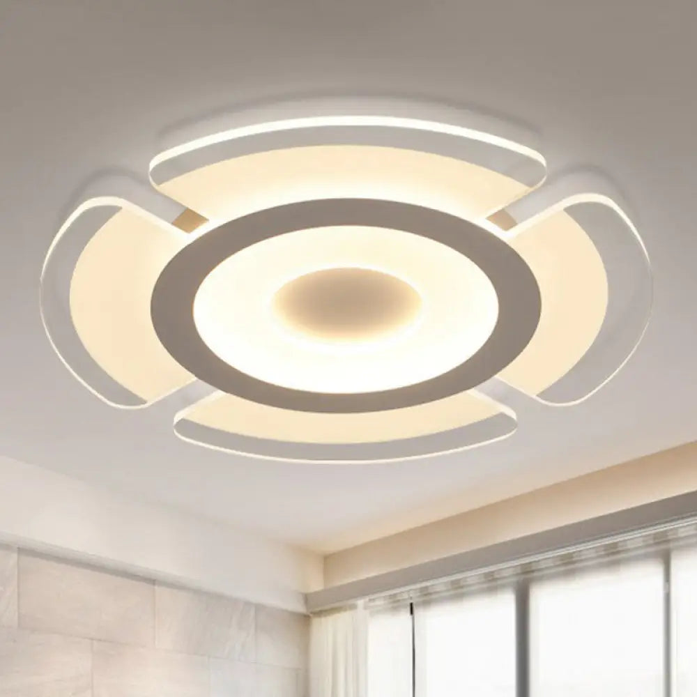Minimalist Clear Led Flush Mount Fixture For Living Room - Metallic Circular Lighting / 16.5’ Warm
