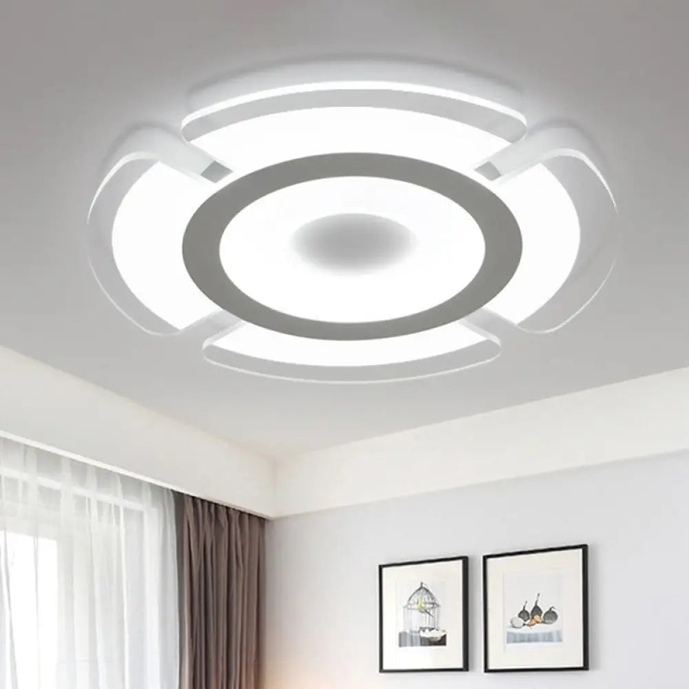 Minimalist Clear Led Flush Mount Fixture For Living Room - Metallic Circular Lighting / 16.5’ White